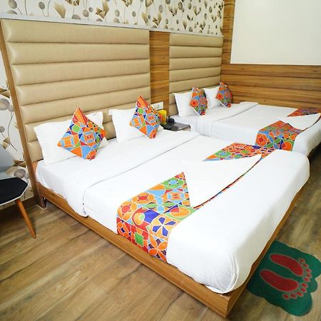 Hotel Delhi Darshan Deluxe-By Rsl Hospitality Új-Delhi Kültér fotó