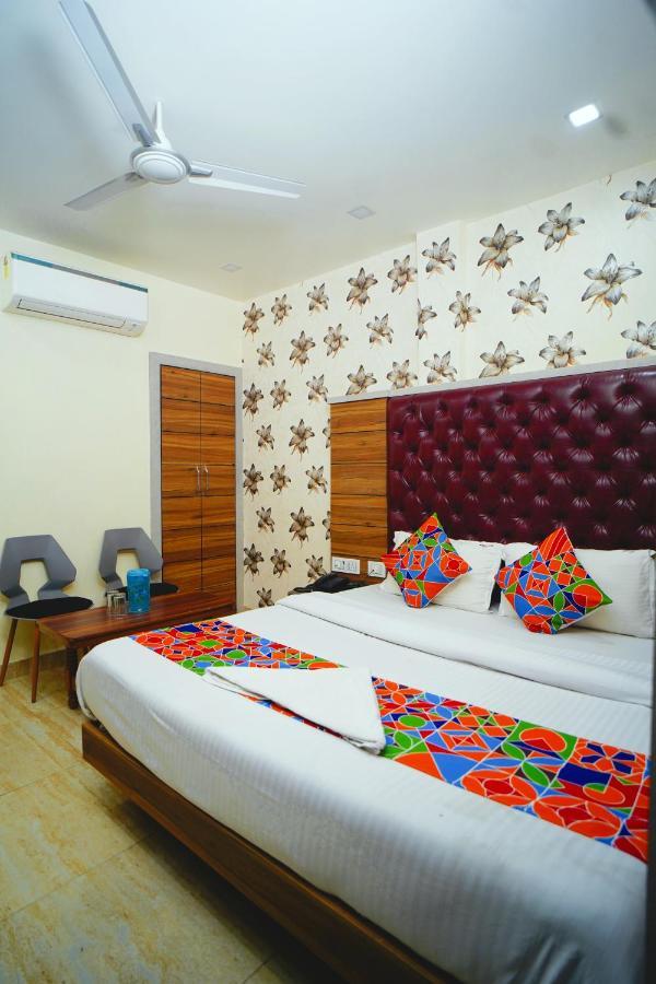 Hotel Delhi Darshan Deluxe-By Rsl Hospitality Új-Delhi Kültér fotó