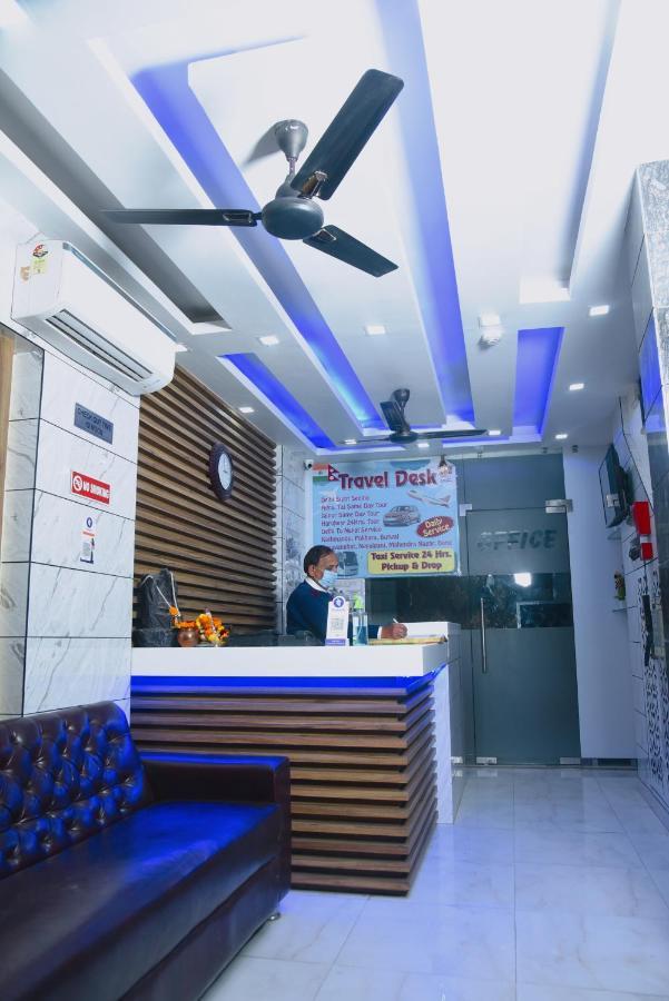 Hotel Delhi Darshan Deluxe-By Rsl Hospitality Új-Delhi Kültér fotó