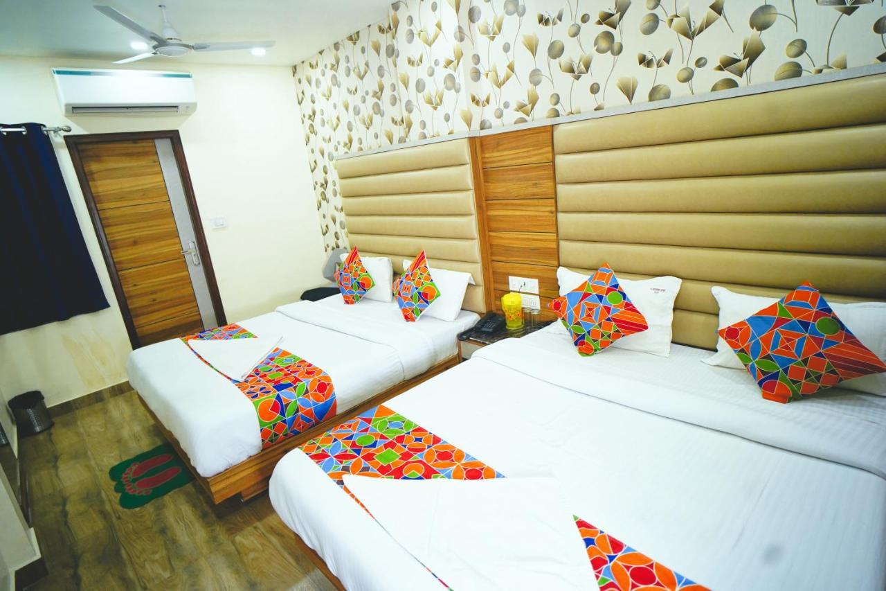Hotel Delhi Darshan Deluxe-By Rsl Hospitality Új-Delhi Kültér fotó